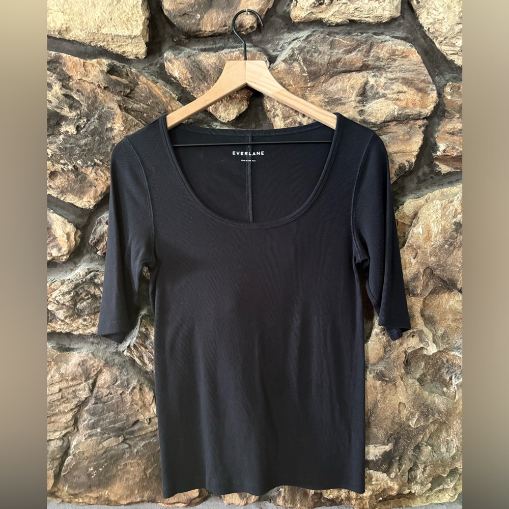 Everlane micro rib short sleeve shirt